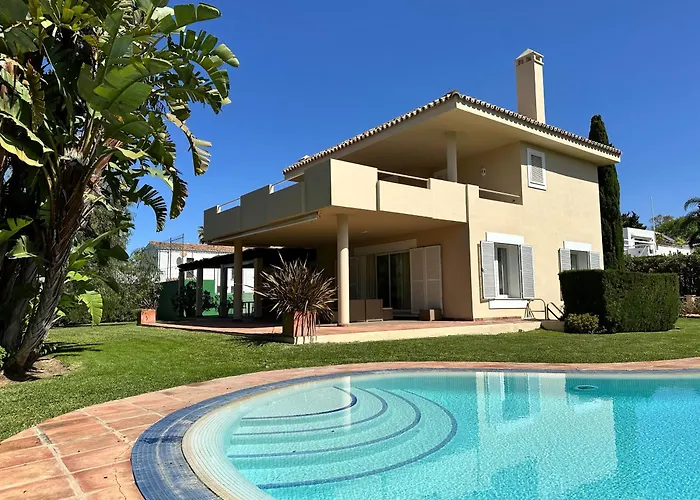 Xpce Artola Playa - Villa De Lujo Con Pista De Padel Privada Y Piscina
