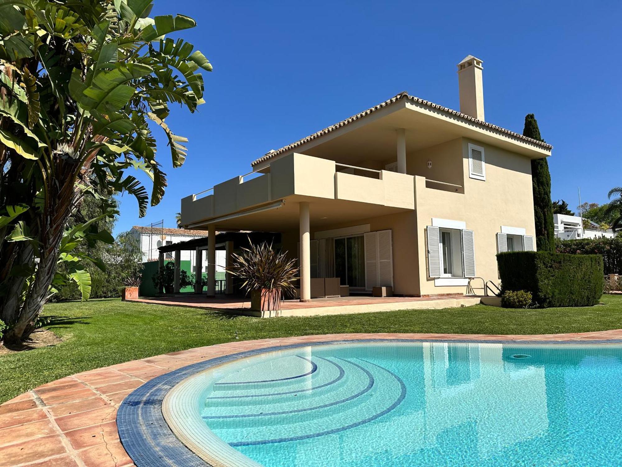 Xpce Artola Playa - De Lujo Con Pista De Padel Privada Y Piscina Marbella