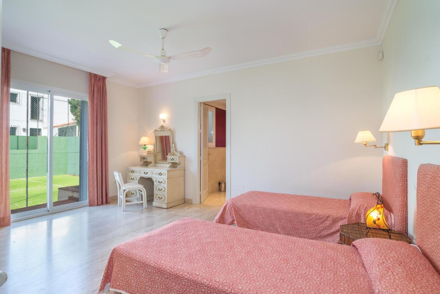 Xpce Artola Playa - De Lujo Con Pista De Padel Privada Y Piscina Villa Marbella